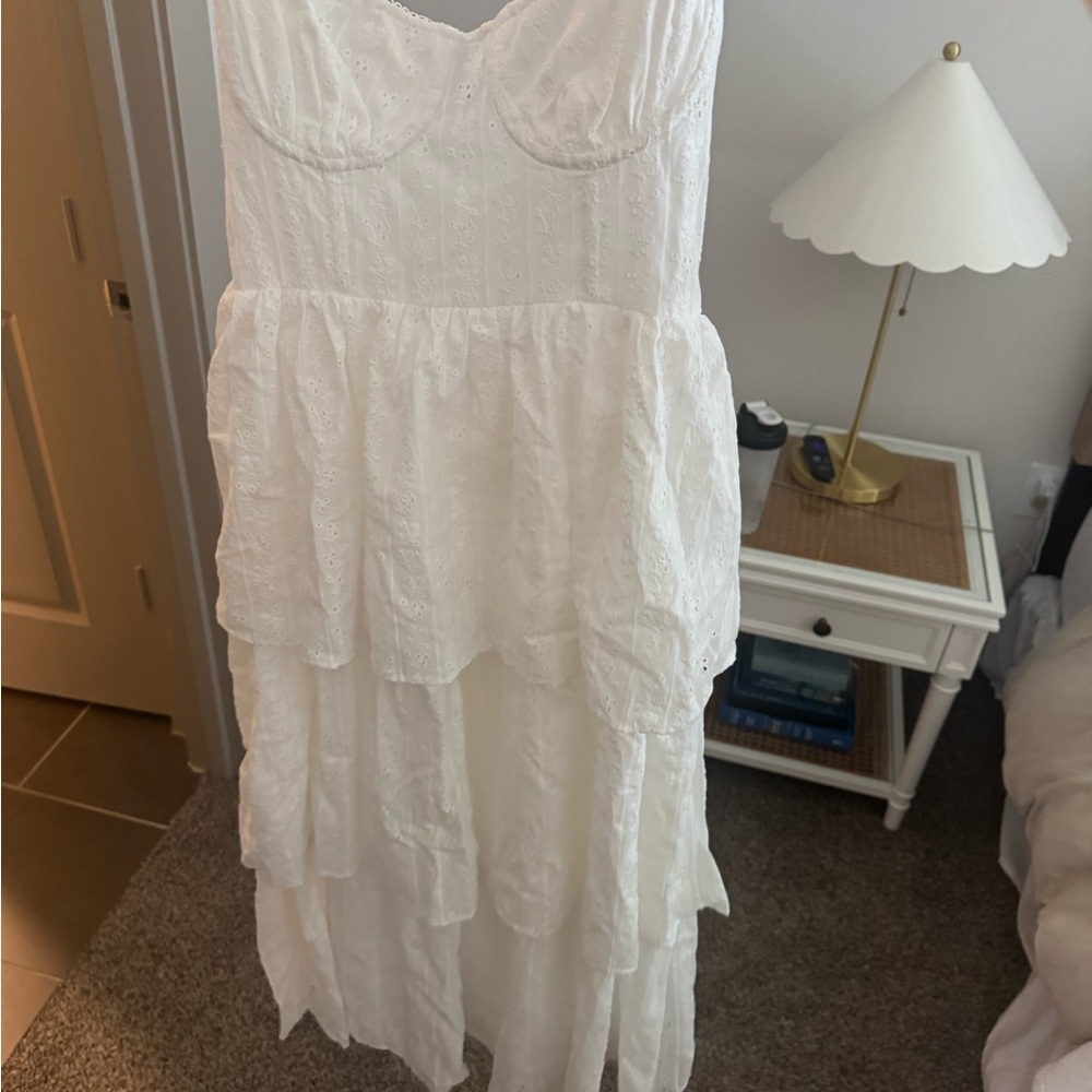 Elegant White Layered Dress